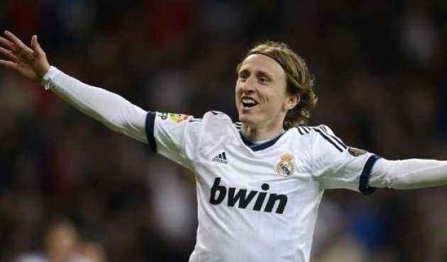 山东男篮4分险胜北京，高诗岩关键5分定胜负，杰曼空砍35+9！