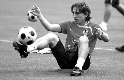 NBA战报：约基奇40分9板8助，掘金134-133险胜老鹰