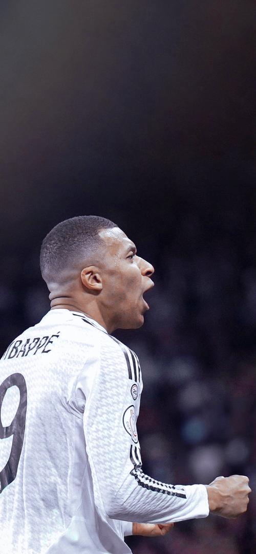 疯狂对轰！康宁汉姆半场18+8+5对飙贝恩21分